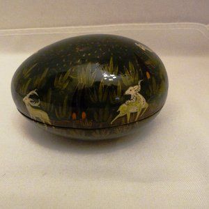 Hand made Lacquered Trinket Box Made in Kashmir, India Jungle Scene With Tiger